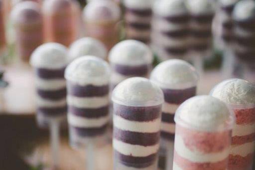 Cake push-up pops