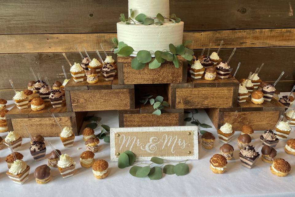 2-tier with dessert display