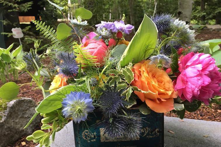 Peonies, roses and nigella.