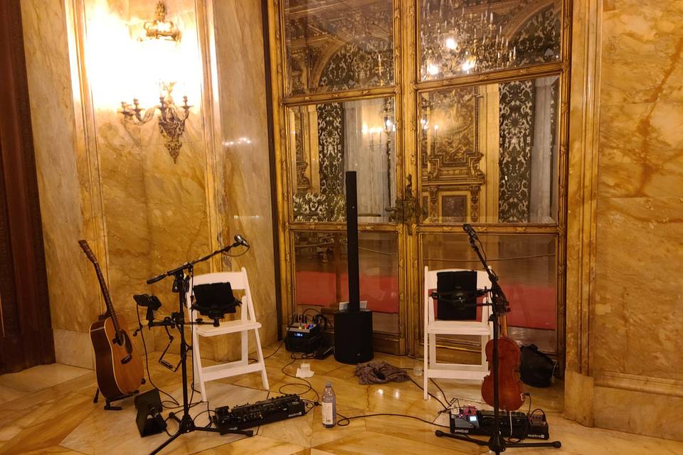 Marble House (setting up)