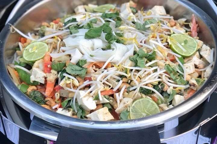 Buffet Entree:Vegan Coconut Curry~Rice Noodles, Tofu, Stir-Fry Vegetables, Bean Sprouts, Roasted Cashew