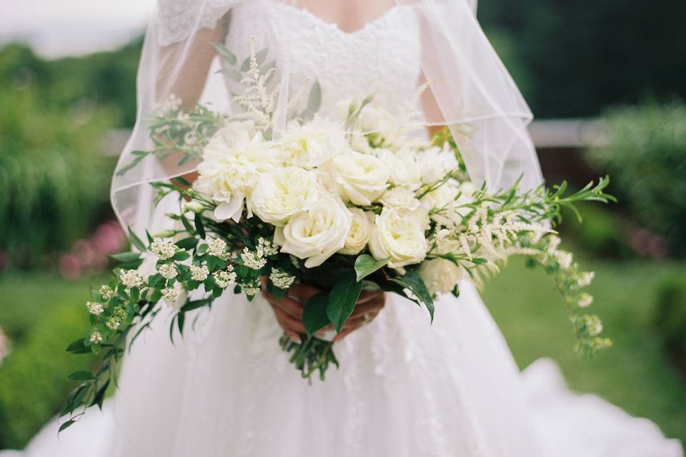 White bridal bouquet