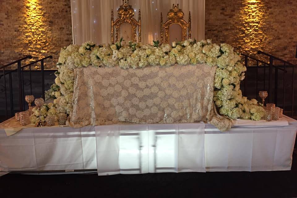 Main table floral garland