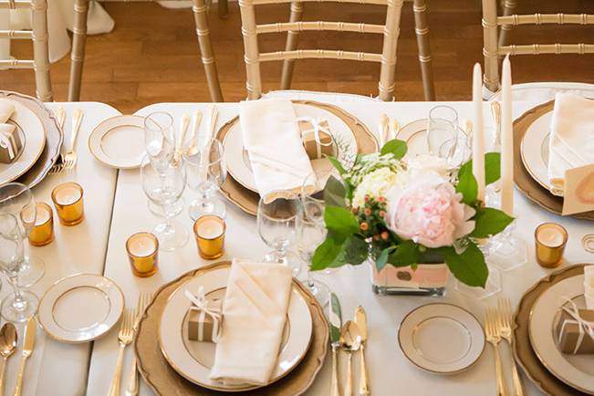 Pink & gold tablescape