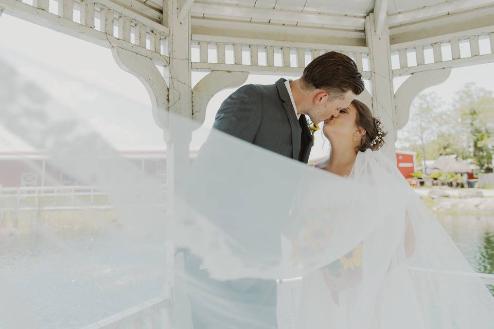 Bride & Groom Portrait