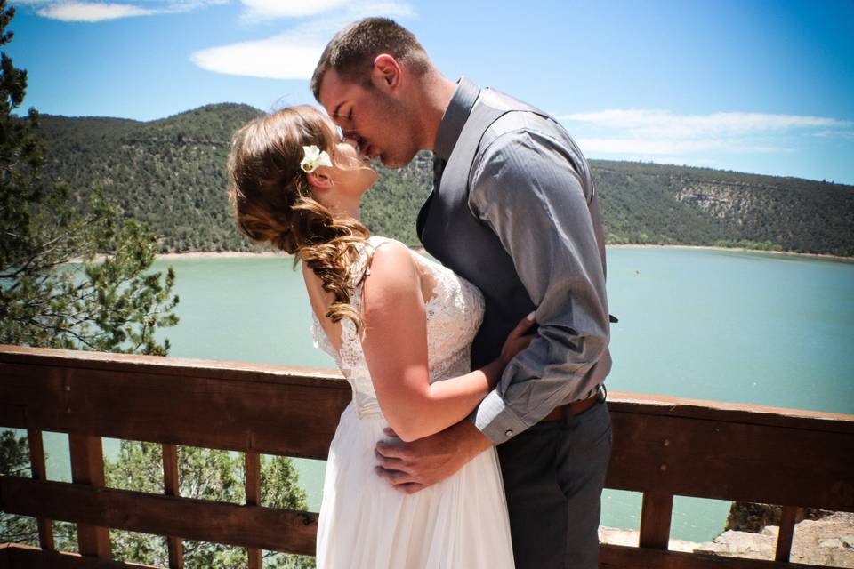 First kiss before ceremony