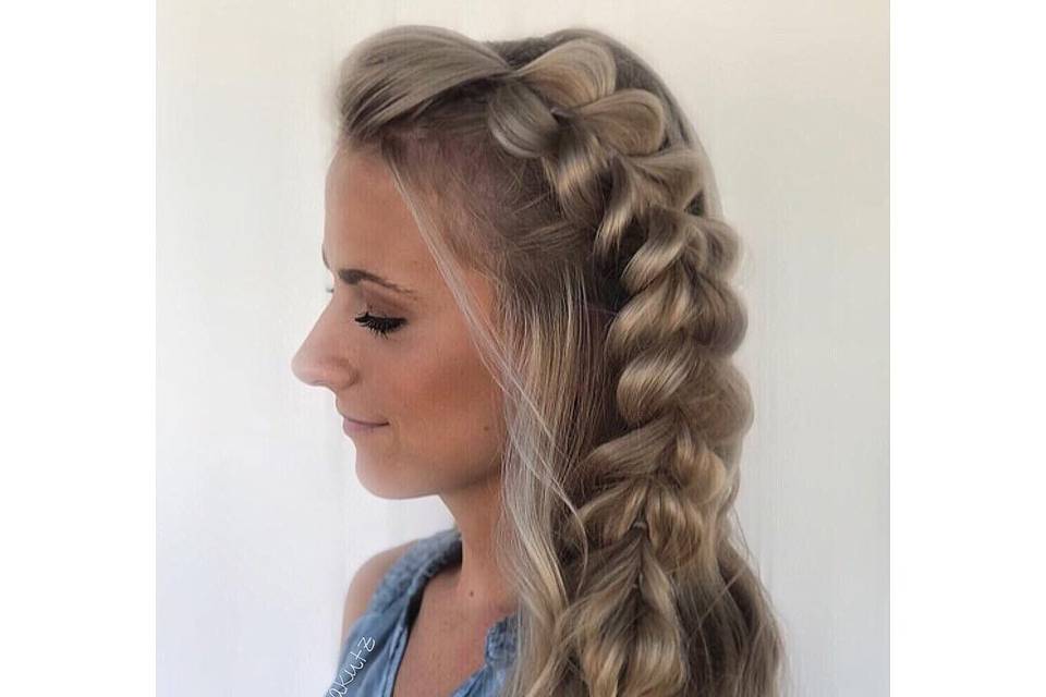 Side braid with soft waves