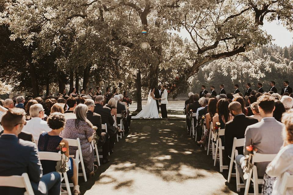 Long wedding isle