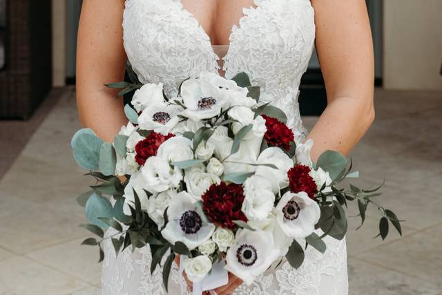White burgundy, blush bouquet