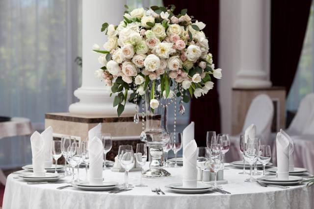 Luxury round full cennterpiece