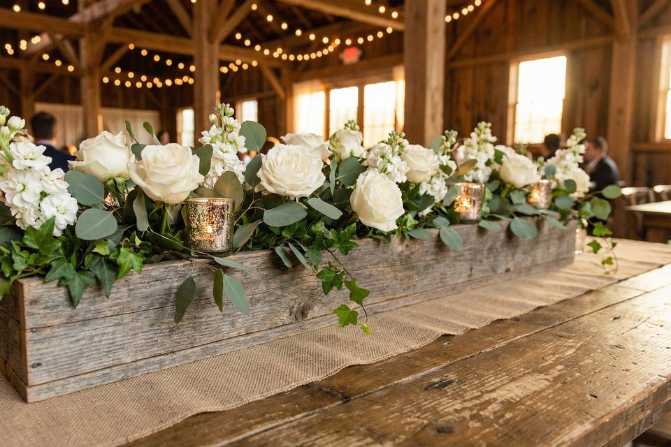 Centerpiece-moody-burgundy