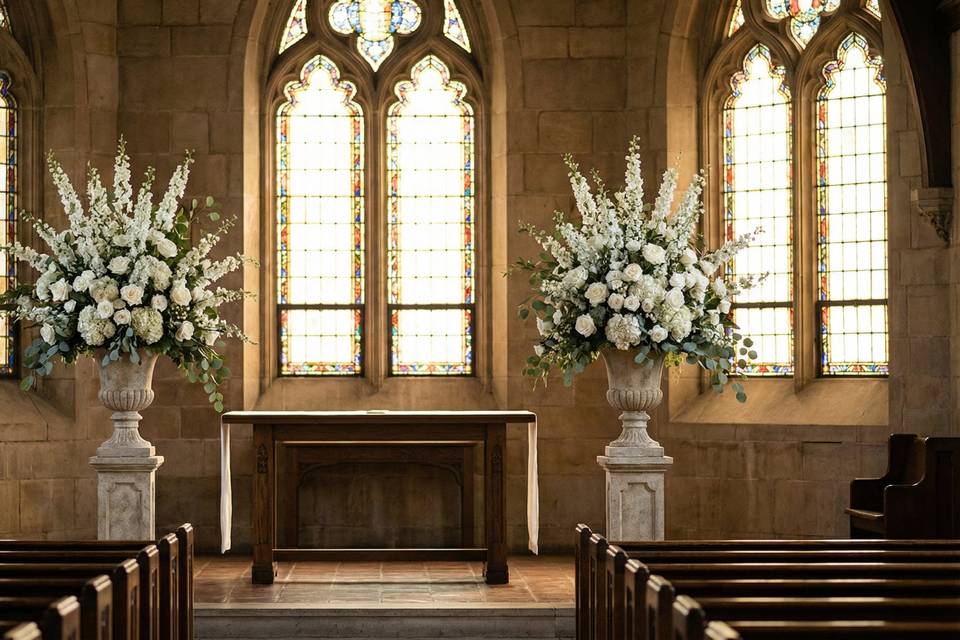Ceremony-aisle-markers-pew