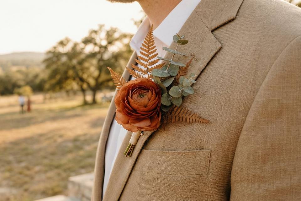 Details-boutonniere-classic
