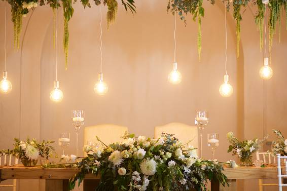 Sweetheart table florals