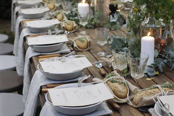 Love a farmhouse table