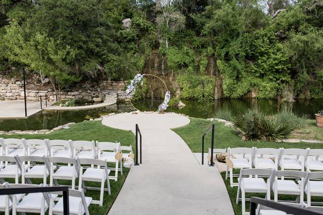 Outdoor ceremony
