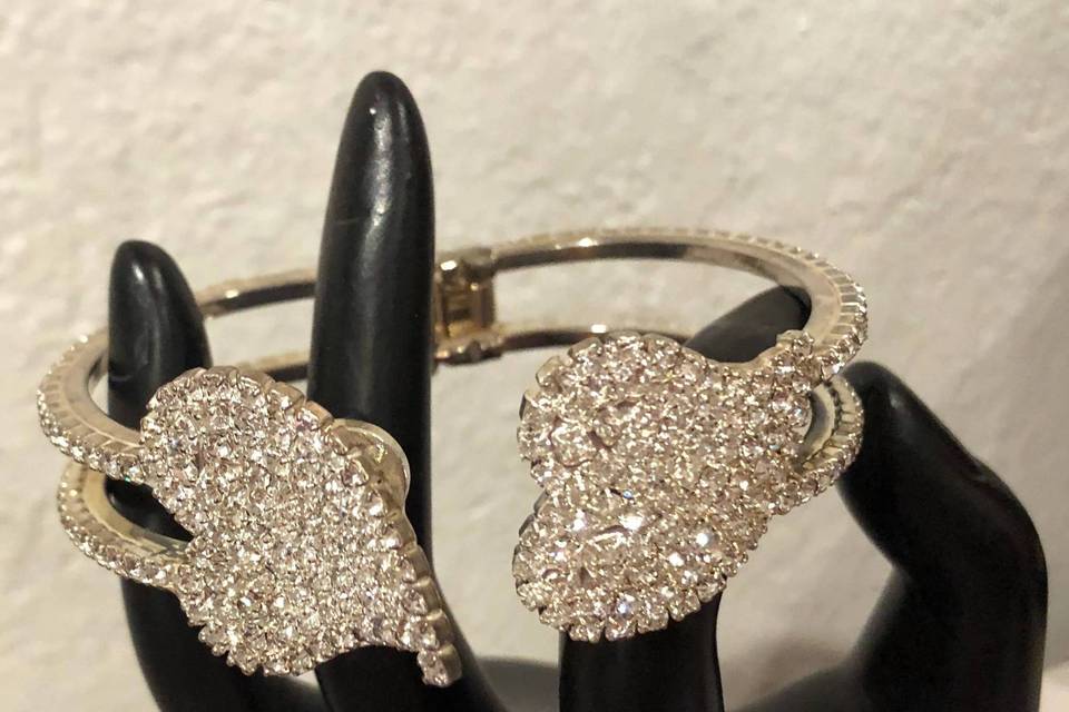 Vintage Rhinestone Heart Cuff