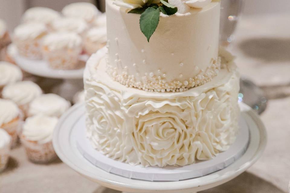 Textured white cake