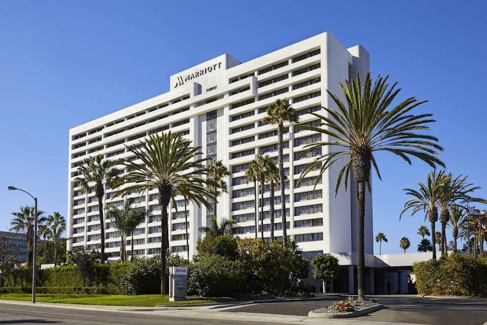 Convenient South Bay Location