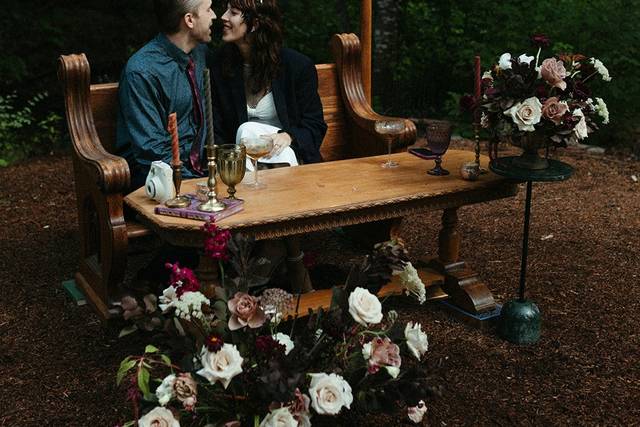 Intimate dinners in the forest