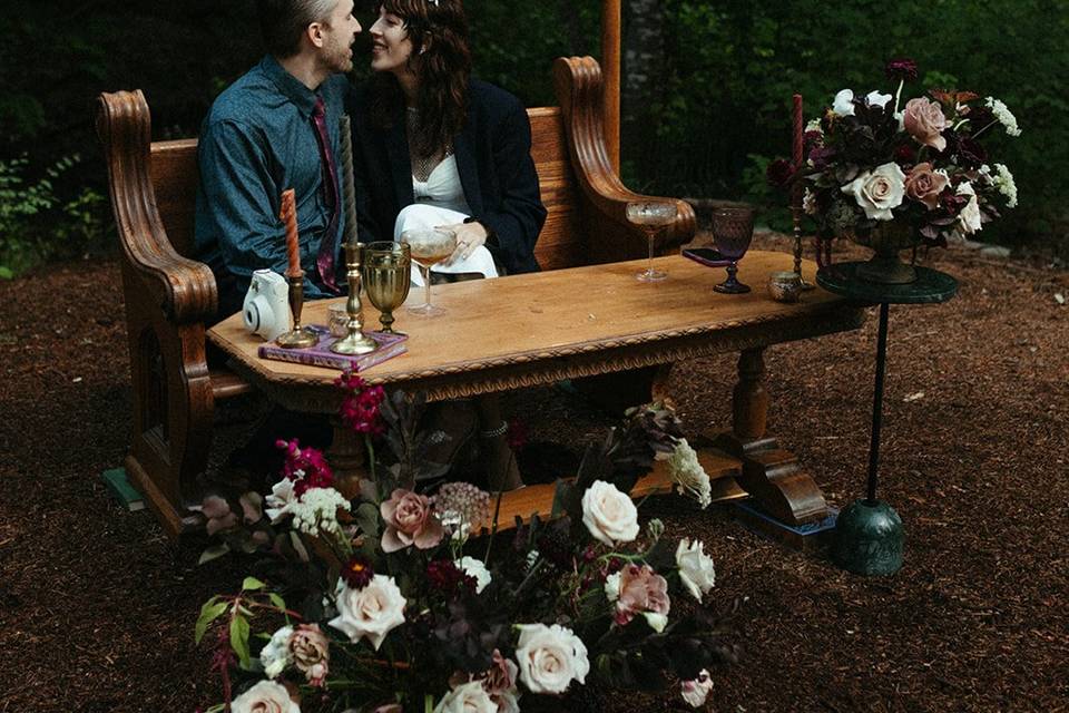 Intimate dinners in the forest