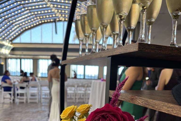 Sun Room Champagne