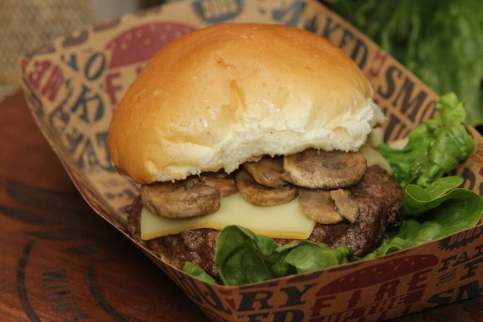 Lily's Wings, Burgers & Things