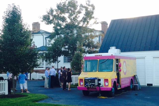 Guests' at the Mouth wide  food truck