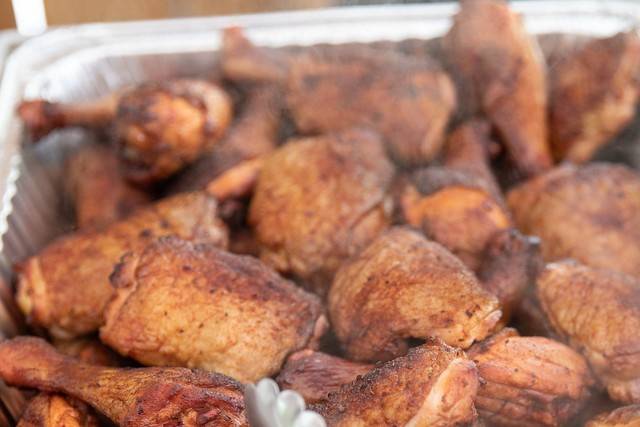 Smoked chicken pieces