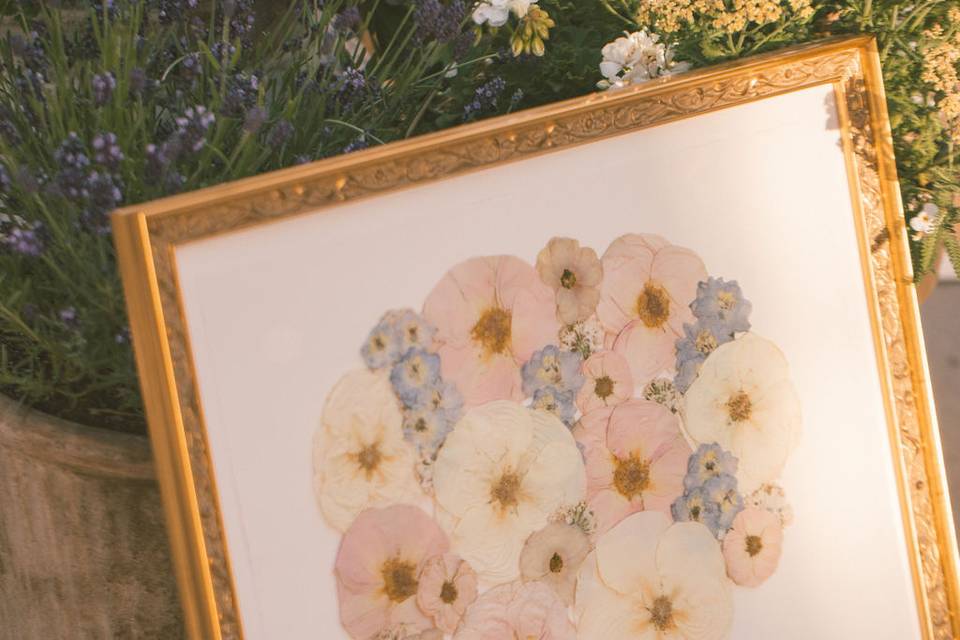 Our antique gold 16x20