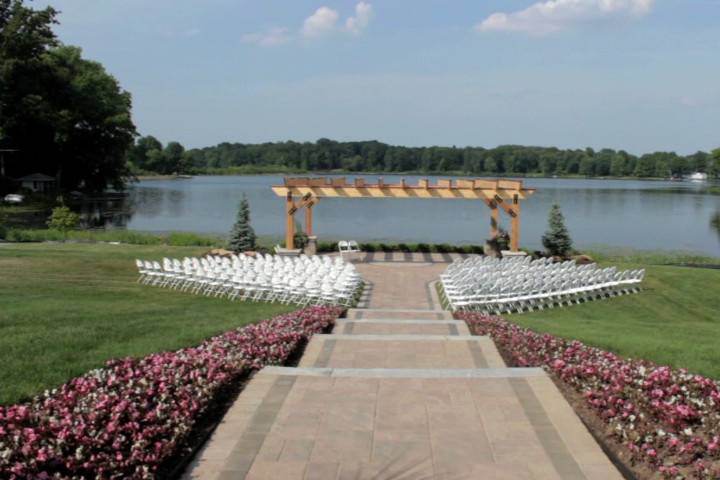 Waterfront wedding site