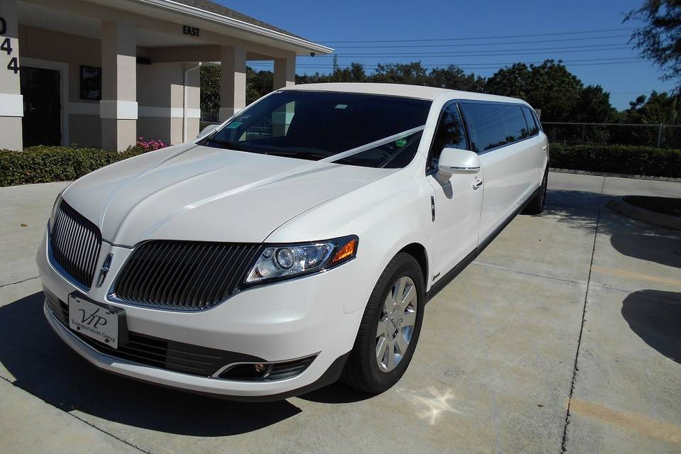 MO-Star Limo LLC - Transportation - Des Plaines, IL - WeddingWire