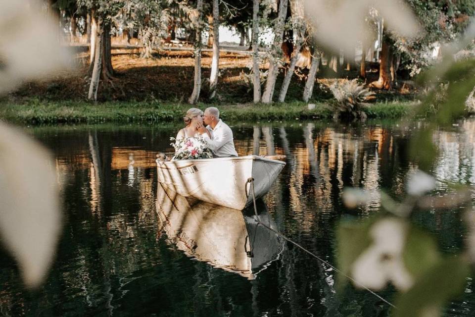 Bride and groom, wedding boat