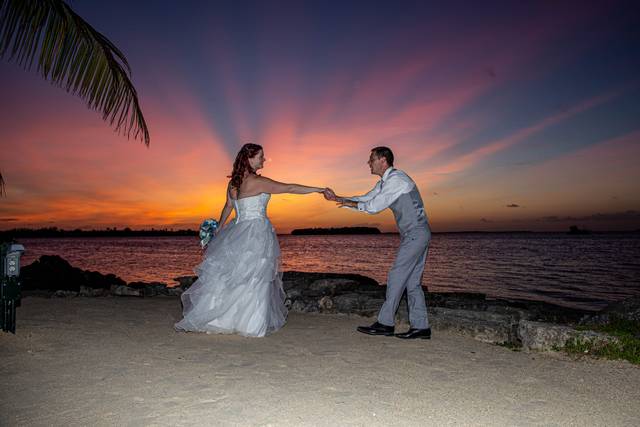 Barbara Knowles Wedding Photography and Planner