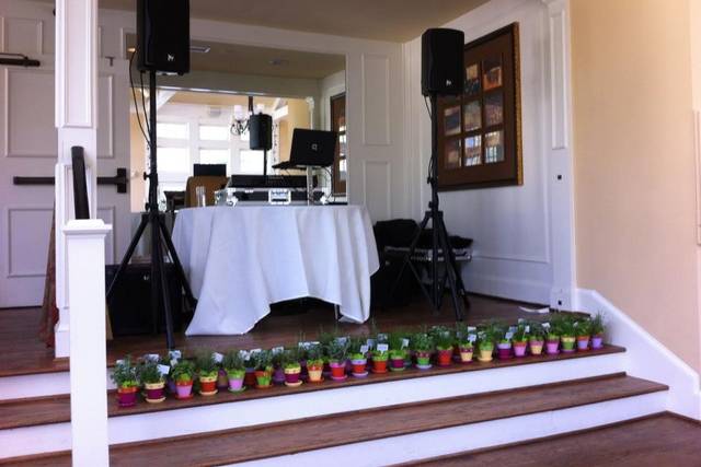 DJ station