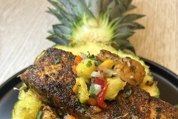Pineapple bowl