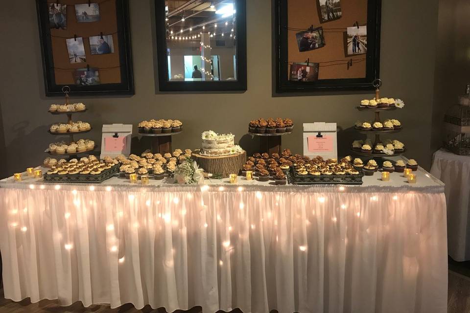 Cake table