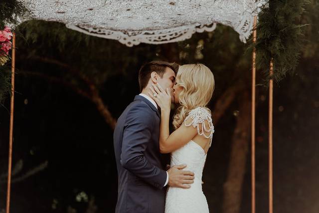 Ceremonial kiss