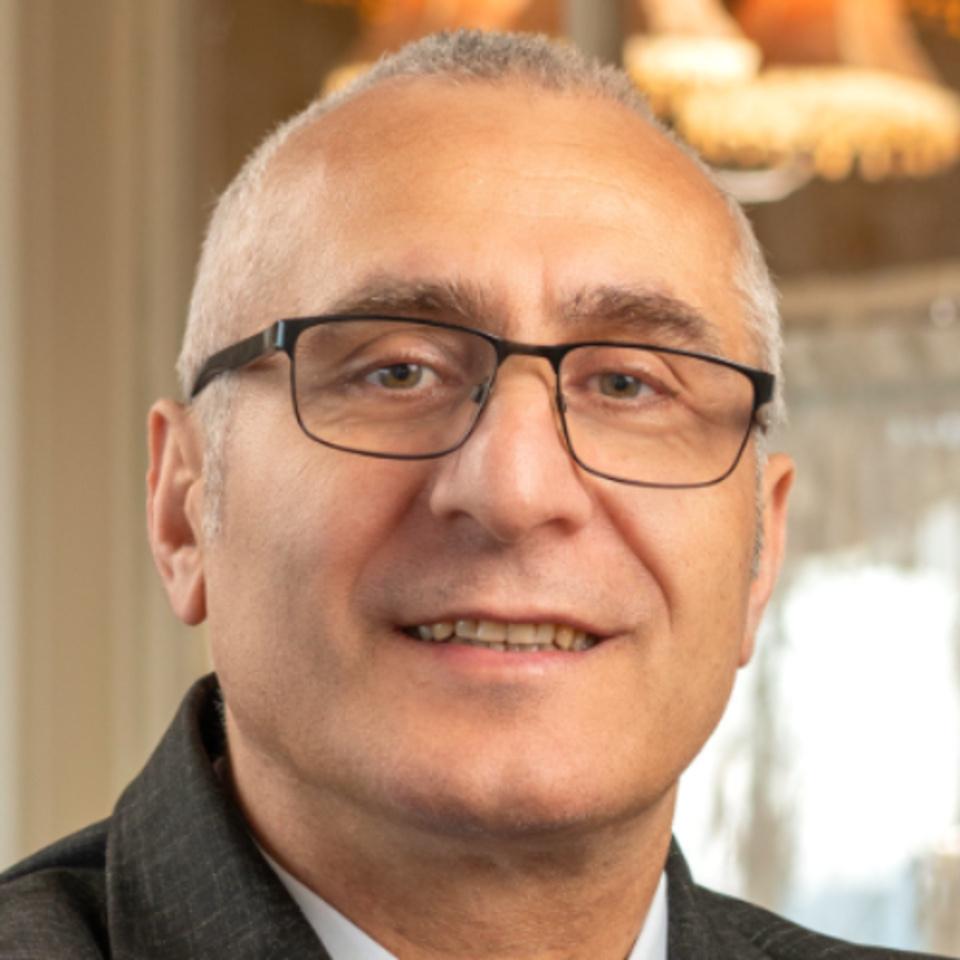 Adam Iplikci