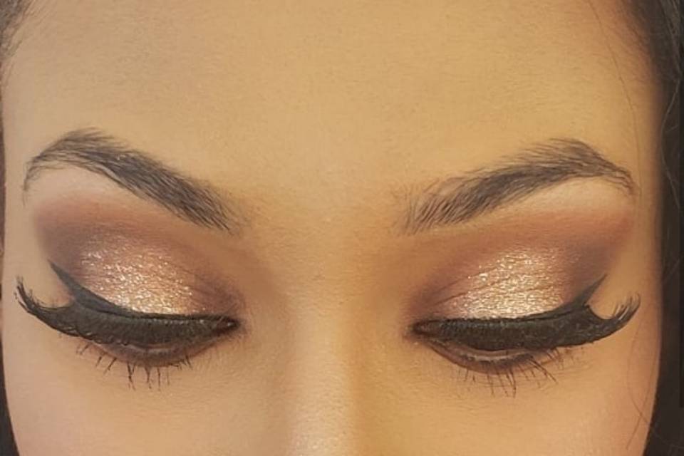 Smokey eye makeup