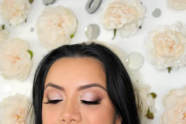 Pink feathery Glam
