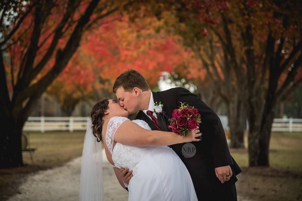 A kiss in the fall