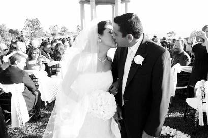 After ceremony aisle kiss