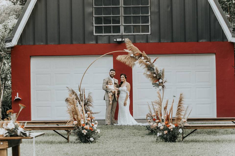 Red barn backdrop