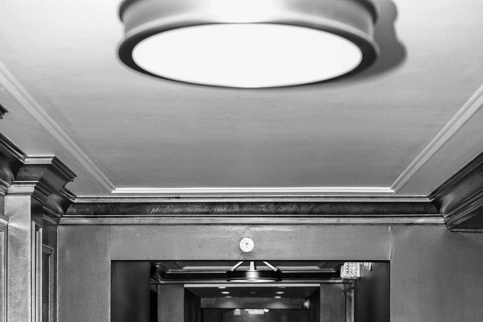 Lobby Bride & Groom