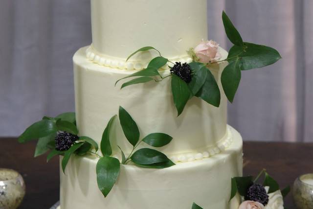 Simple but elegant cake.