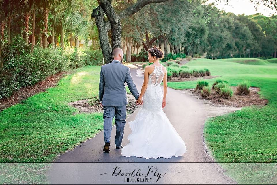 Beautiful Wedding at Gateway Country Club, Fort Myers Florida - Photography by Doodle Fly Photography