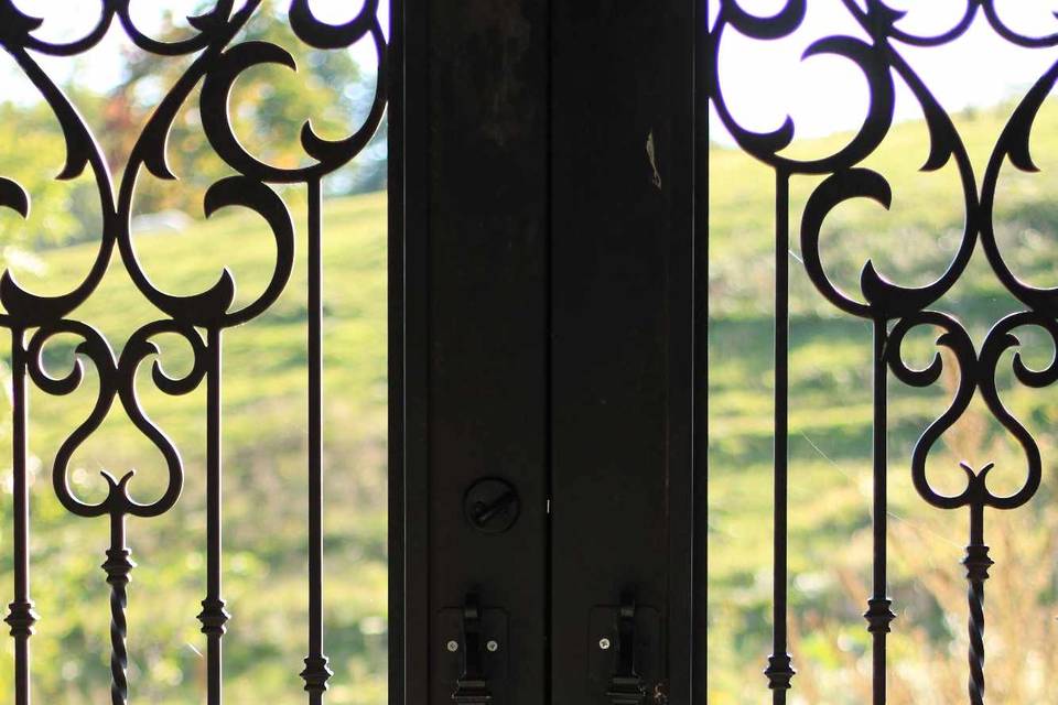 Her Doors