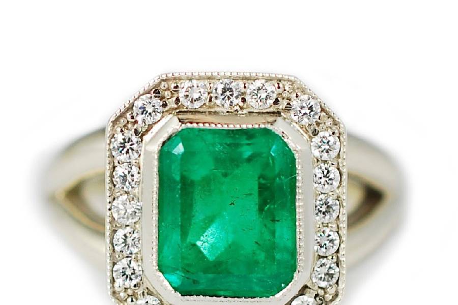 Emerald and diamond unique custom ring - The Erika