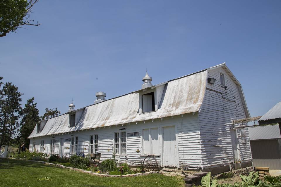 The Barns of Lost Creek